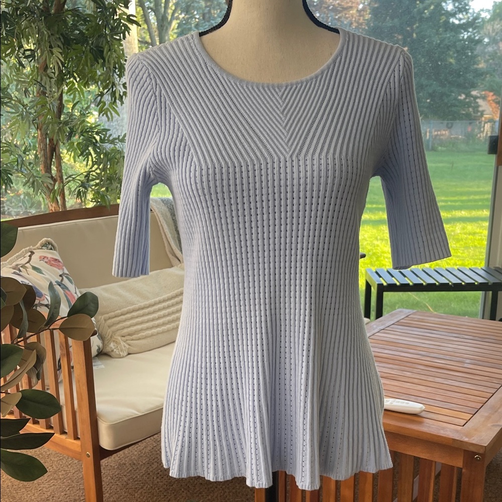ANTONIO MELANI Light Periwinkle Blue Ribbed Short Sleeve Knit Top Size M - Picture 2 of 9